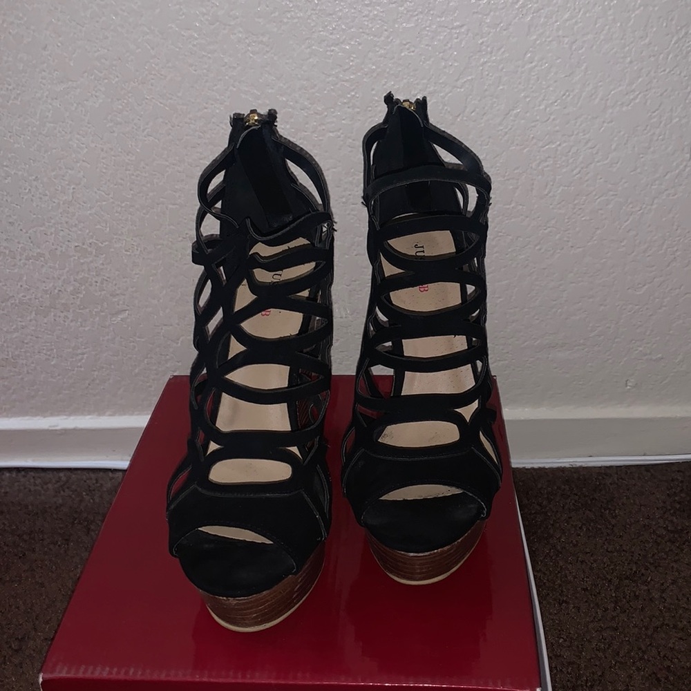 Just fab shoes black and brown wages.
